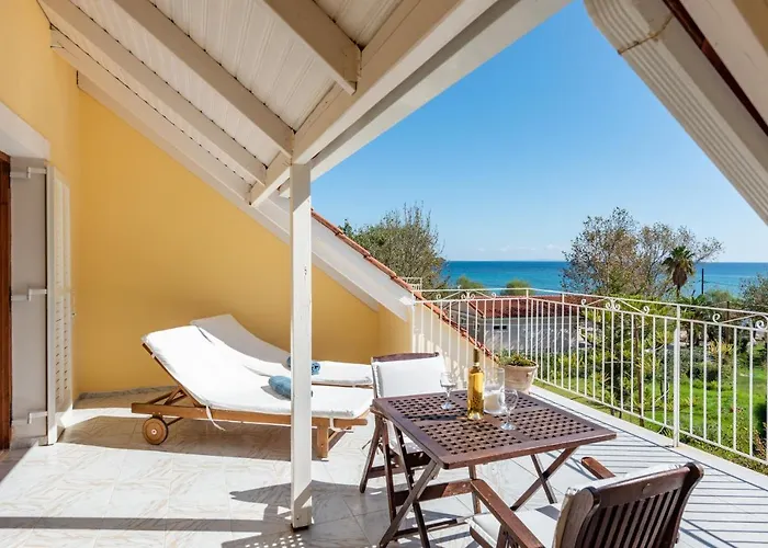 Albouro Seafront Apartments