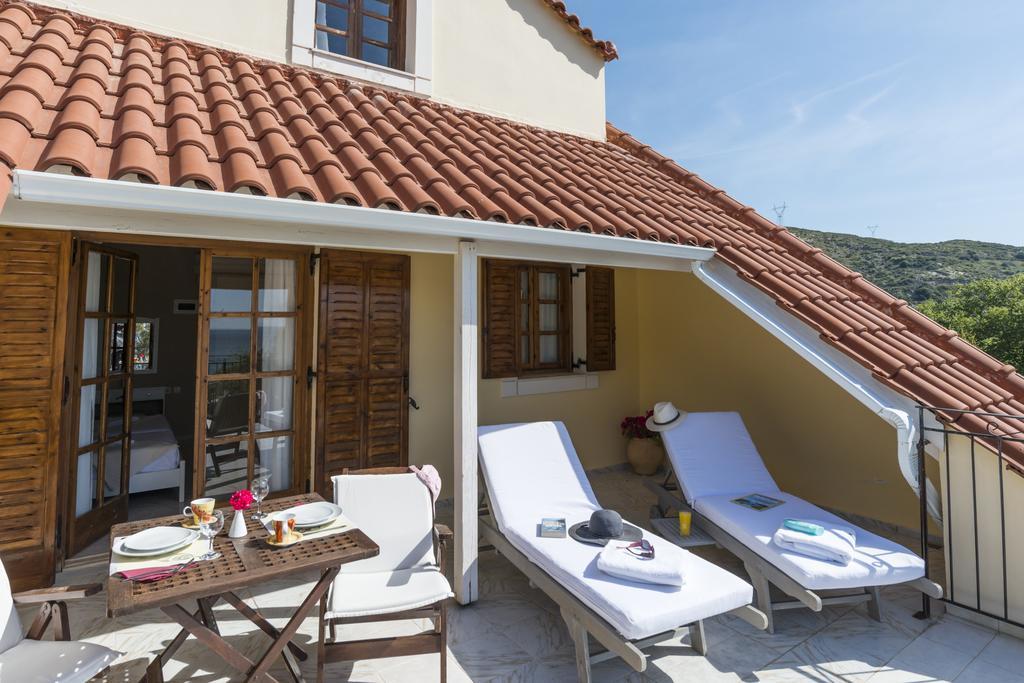 Albouro Seafront Hotel 3*