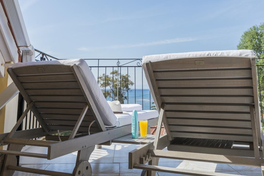 Hotel Albouro Seafront
