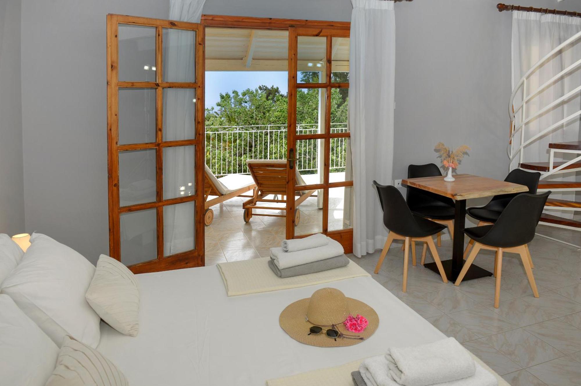 Albouro Seafront 3* Katelios
