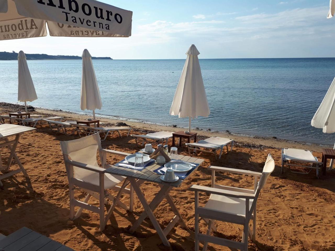 Hotel Albouro Seafront 3*