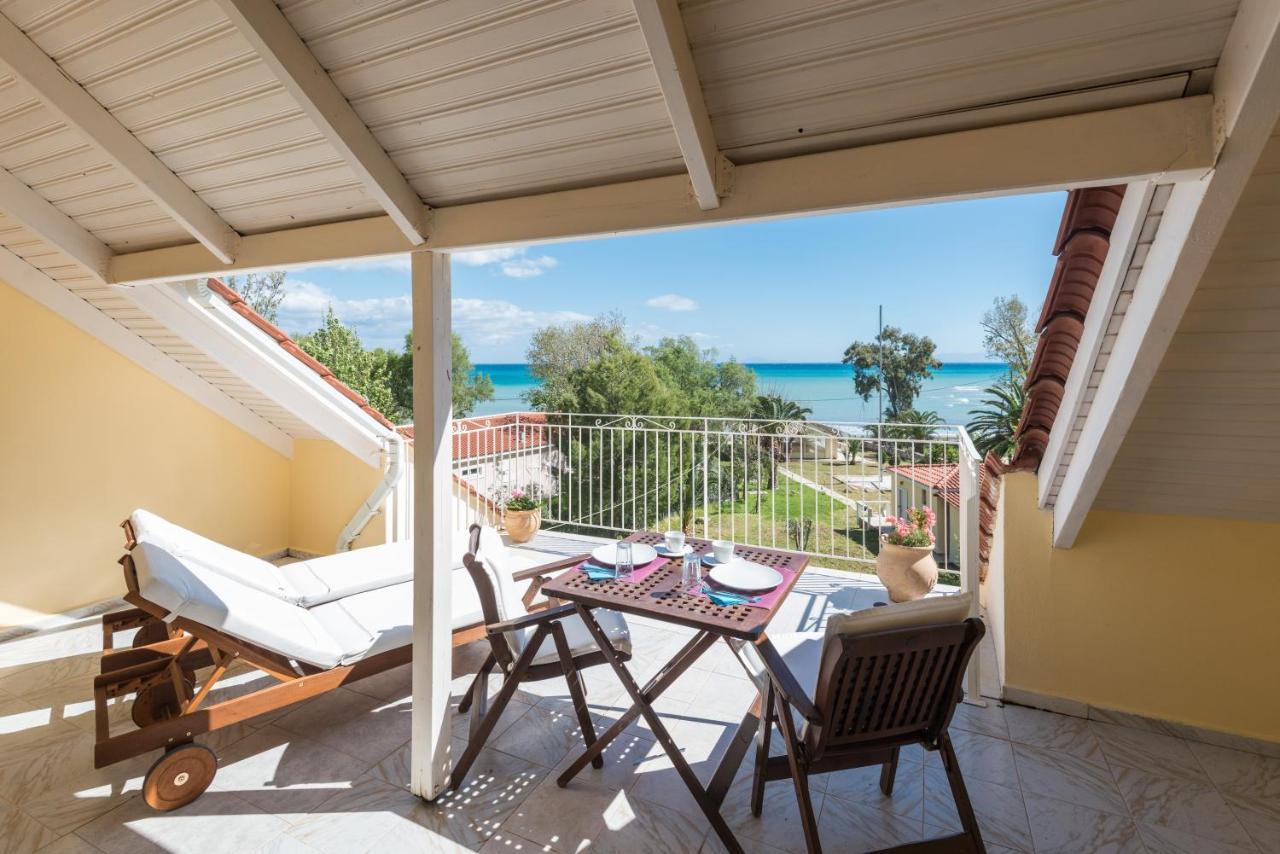 Hotel Albouro Seafront 3*